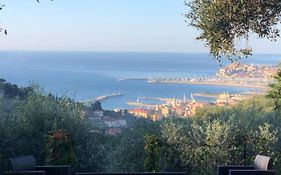 Hostal Le Jardin Sur Mer Avec Bike Et Mtb Tour