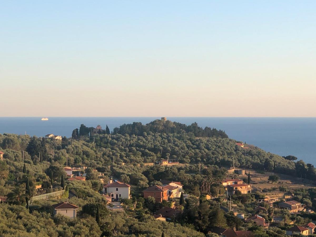 Hotel Le Jardin Sur Mer Avec Bike Et Mtb Tour Imperia Exterior foto