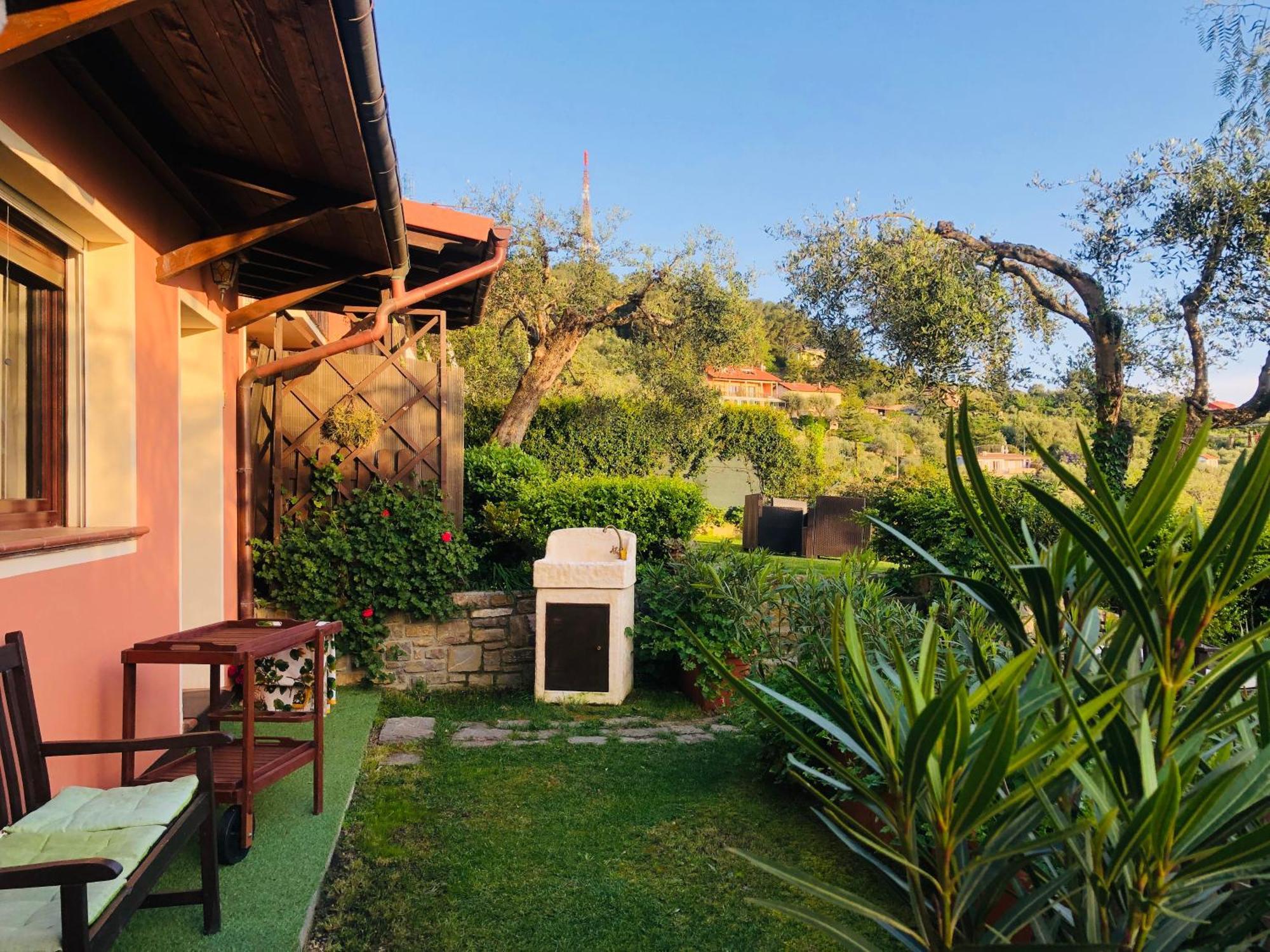 Hotel Le Jardin Sur Mer Avec Bike Et Mtb Tour Imperia Exterior foto