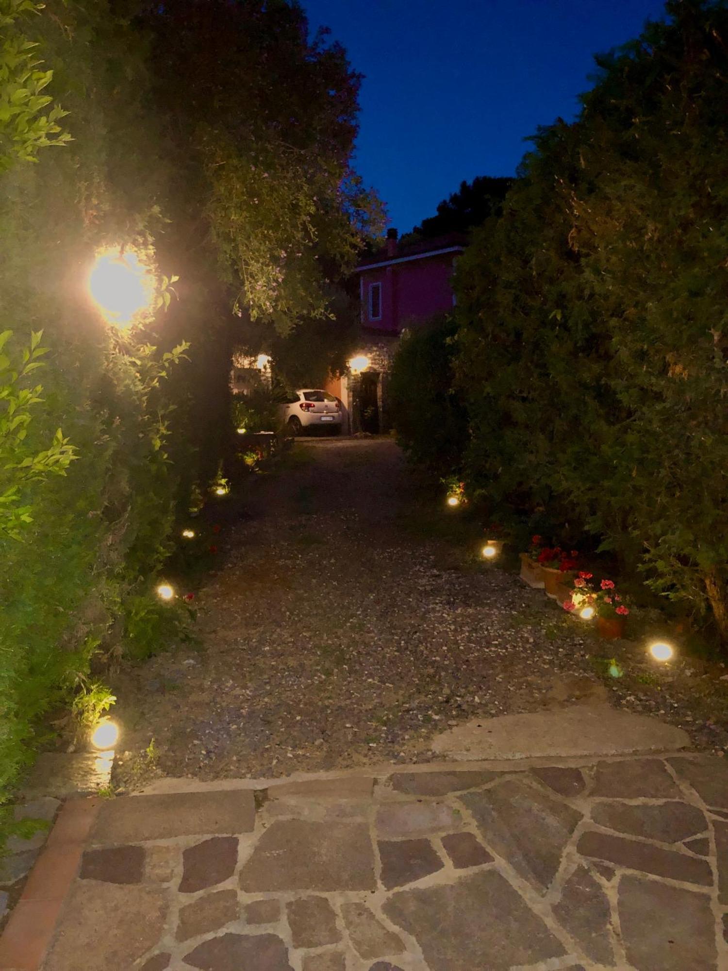 Hotel Le Jardin Sur Mer Avec Bike Et Mtb Tour Imperia Exterior foto